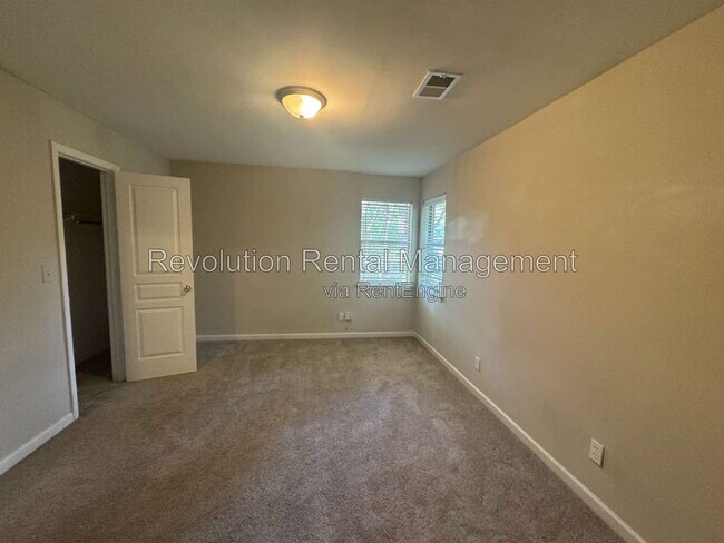 Building Photo - 3843 N Fork Ct NW