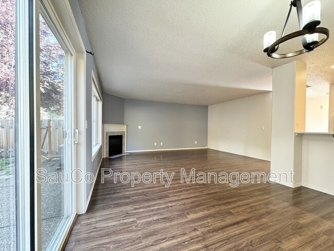 Building Photo - 14705 NW Benny Dr