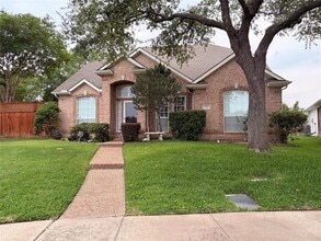 Building Photo - 120 Stonecreek Dr