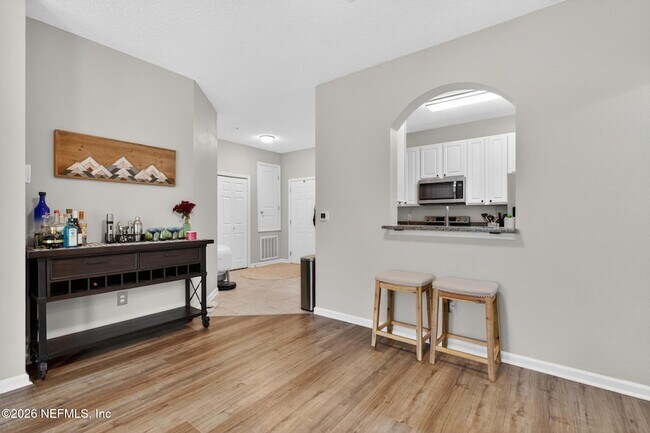 Building Photo - 7801 Point Meadows Dr