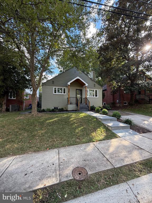Building Photo - 4406 Rosedale Ave