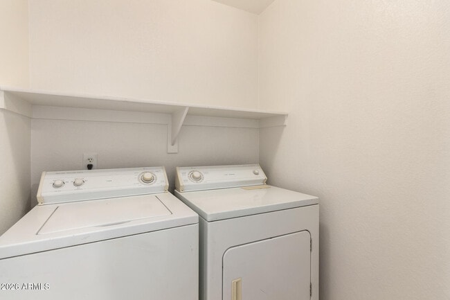 Building Photo - 4382 E Selena Dr