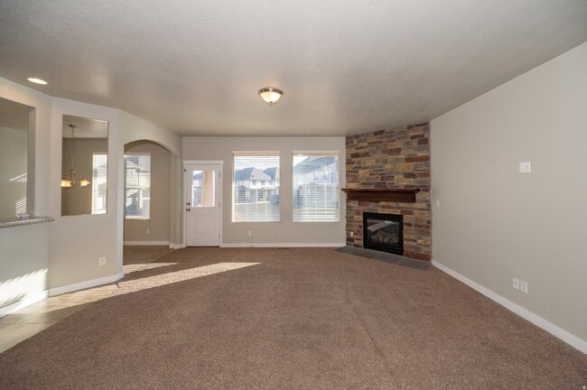 Building Photo - 4088 E Oakland Hills Dr