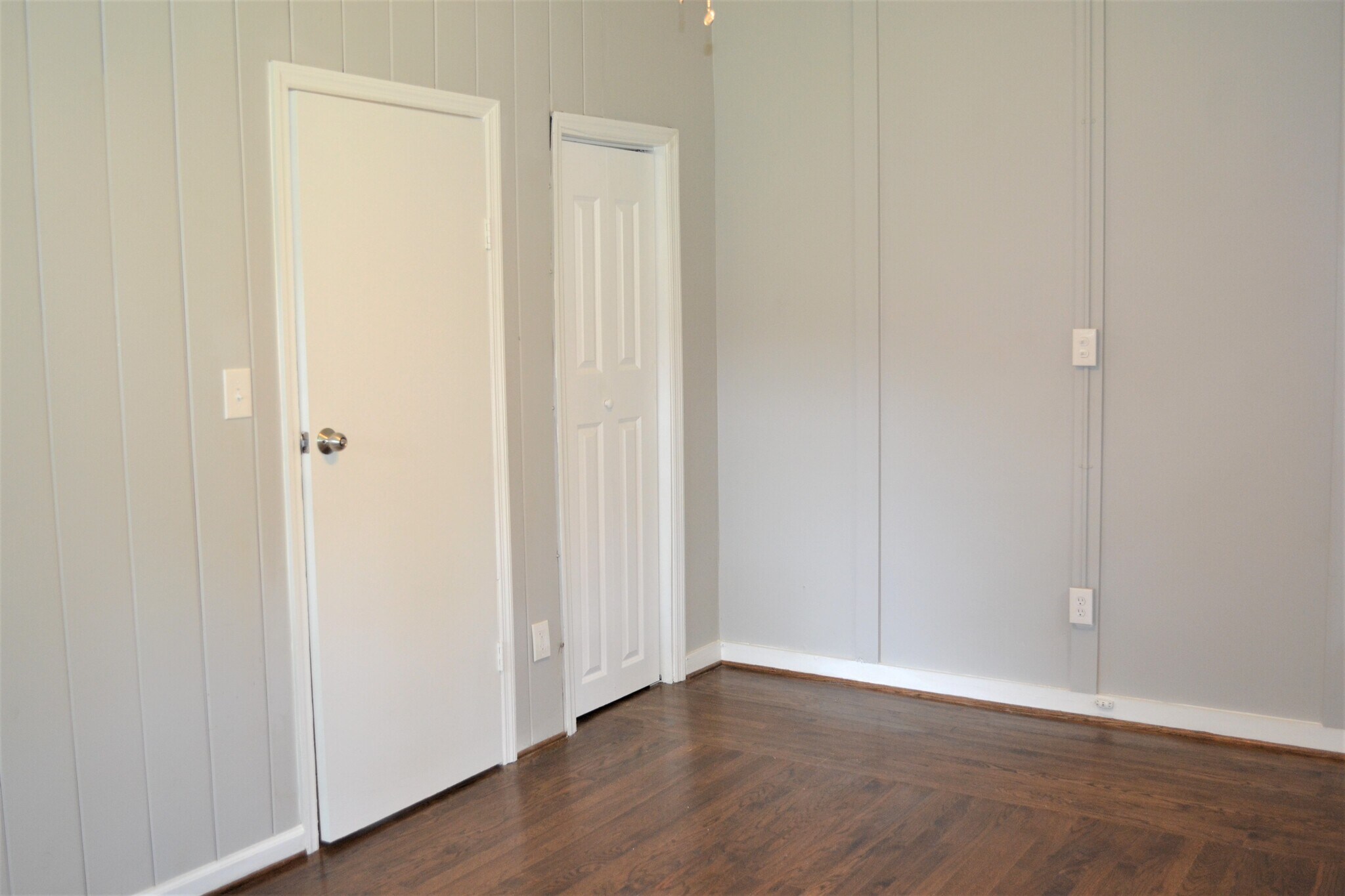 Building Photo - 1375 Nelms Dr