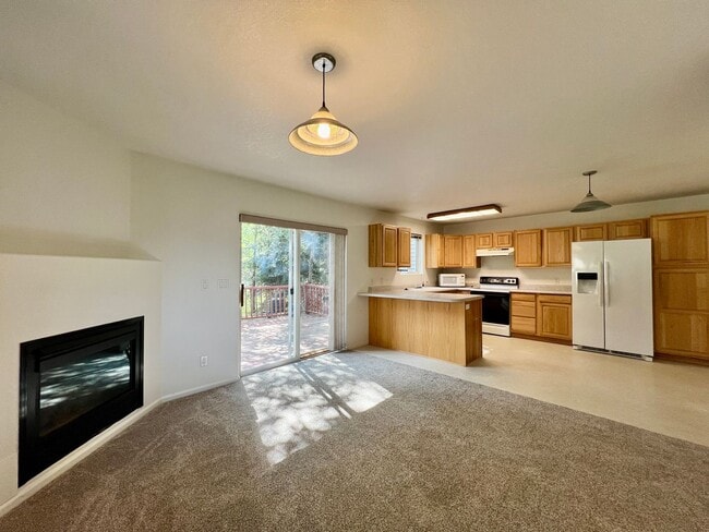 Building Photo - Townhome for Rent in New Castle