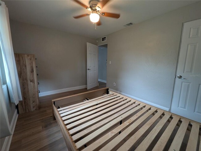 Building Photo - 4534 43rd Ave N