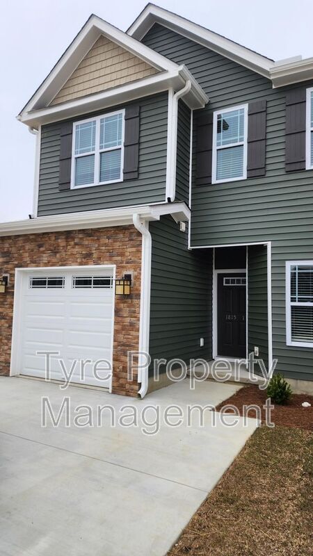 Building Photo - 1815 Fox Den Way