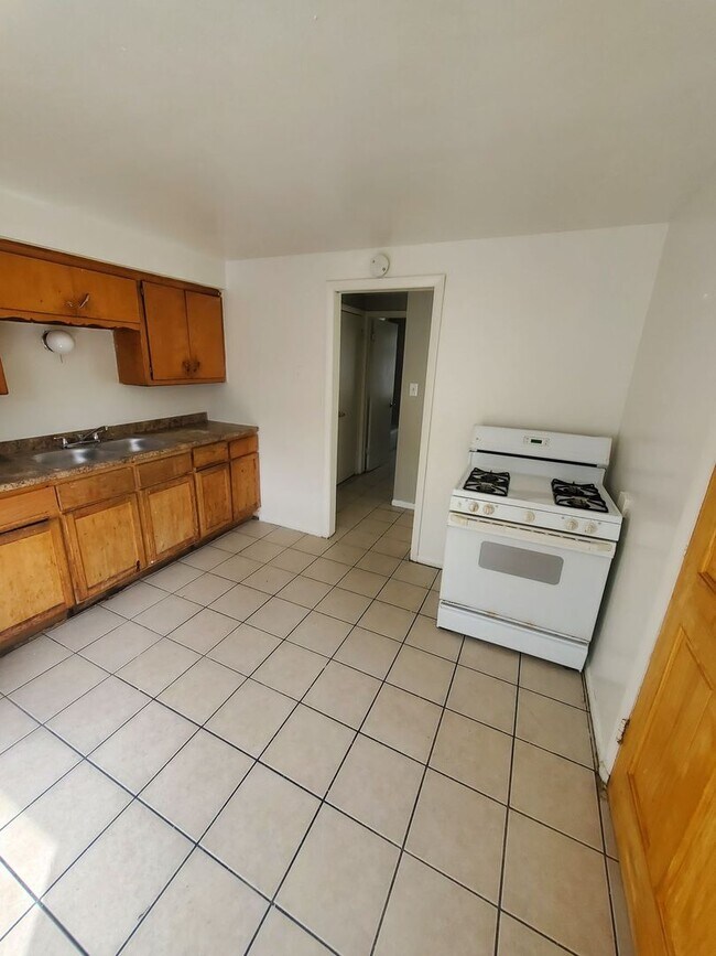 Building Photo - 4971-4973 N 47th St. (Duplex)