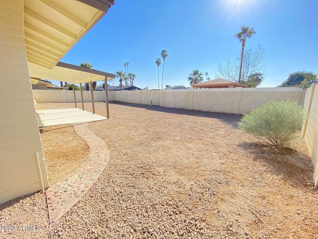 Building Photo - 3633 W Calavar Rd