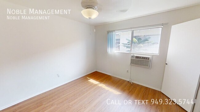 Building Photo - 2733 E Almond Ave