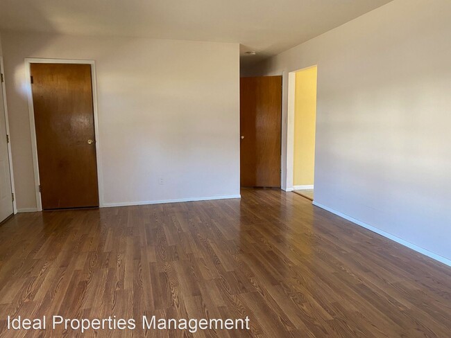 Building Photo - 3 br, 2.5 bath House - 45 Friars