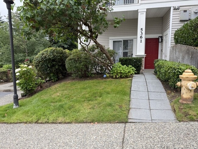 Building Photo - 5361 164th Ave SE