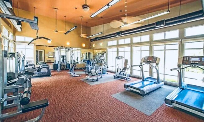 Building Photo - 2bed 2bath 1,401 Sqft VANTIS Condo in the Heart of Aliso Viejo