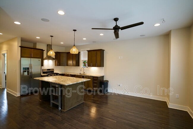 Building Photo - 3402 Shelby Bottoms Bnd