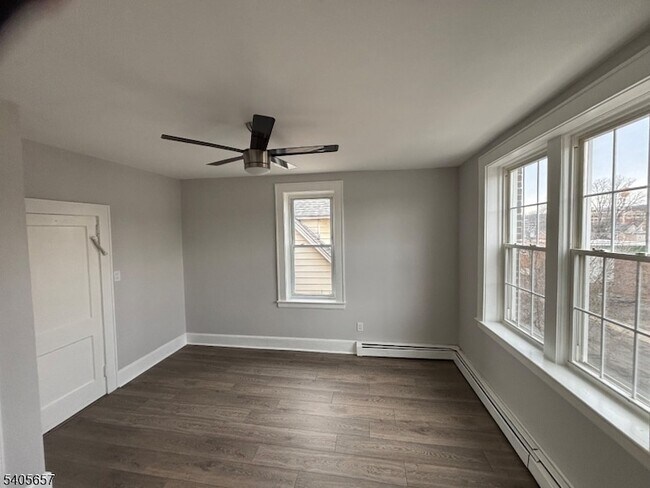 Building Photo - 230 Watchung Ave