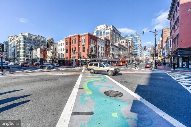 Building Photo - 777 7th St NW