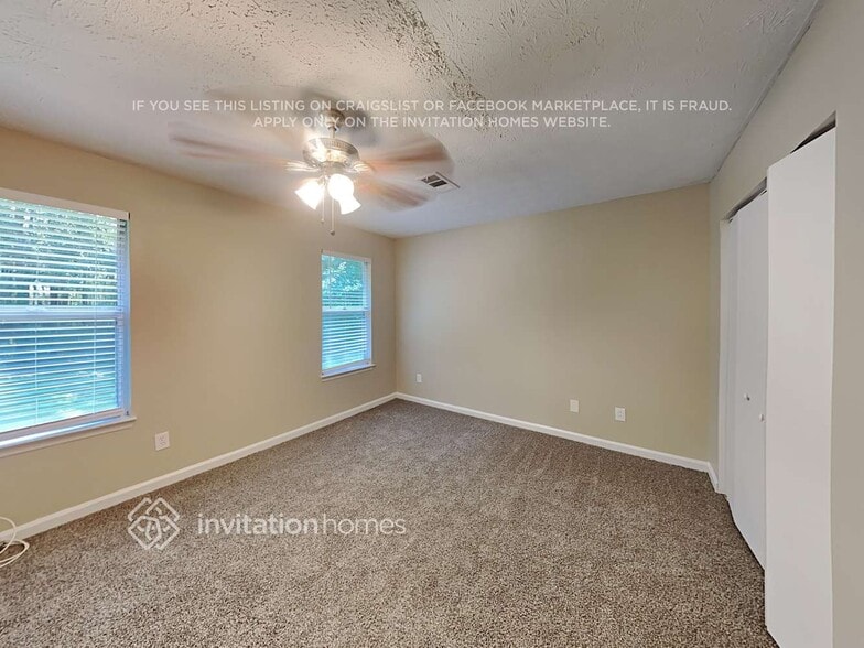 Building Photo - 3156 Fescue Cir