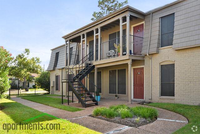 Building - Willow Tree Apartments