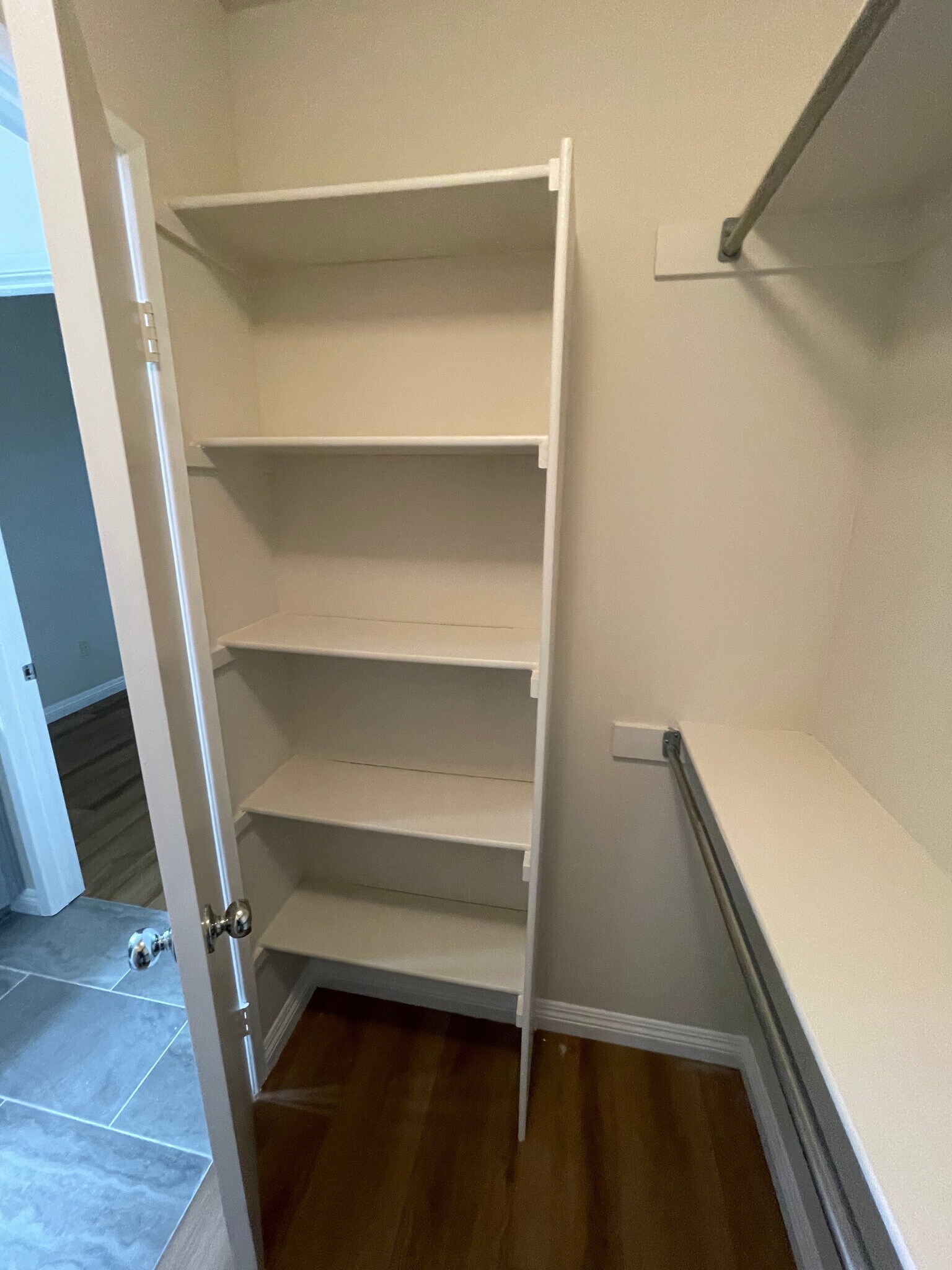 master walk in closet 1 - 2960 Champion Way