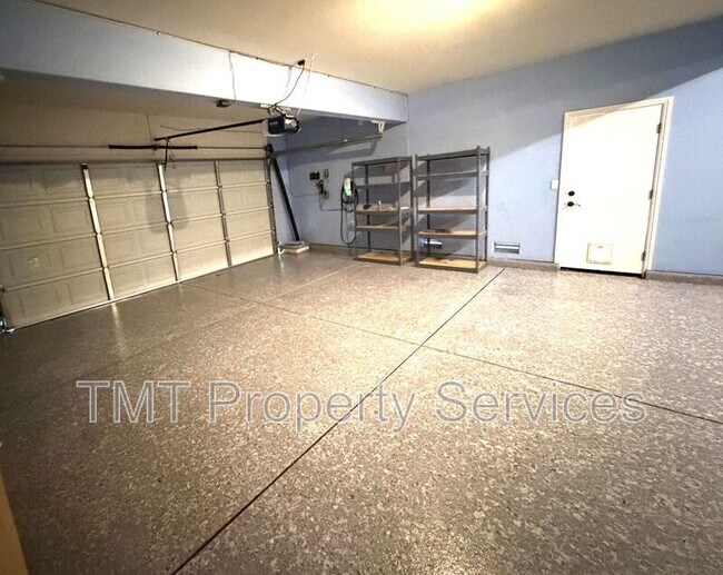 Building Photo - 6832 Salvaterra Cir