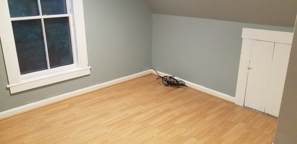 Bedroom 3 - 21 Charles St