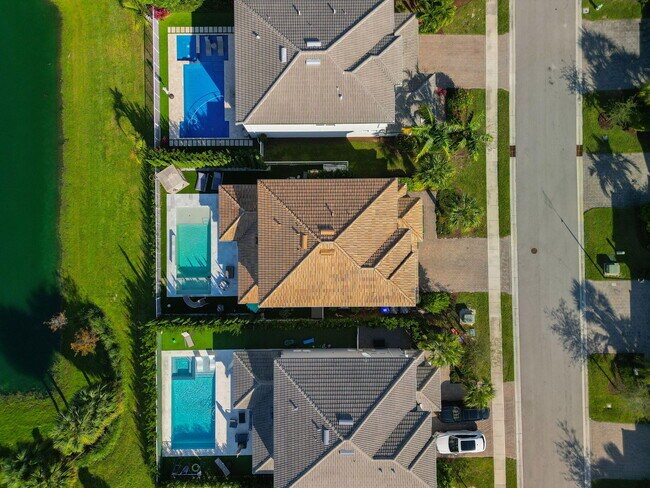 Building Photo - 1512 Bursera Ter