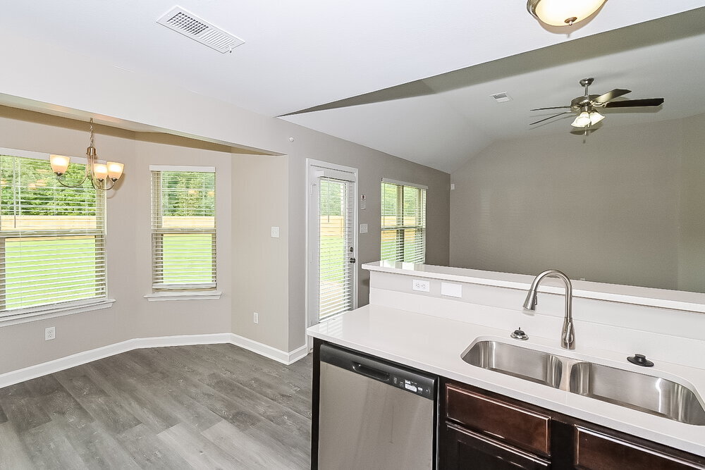 Building Photo - 8129 Jordan View Dr