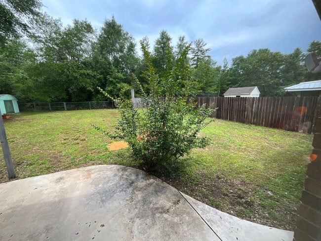 Building Photo - 4050 Linwood Dr