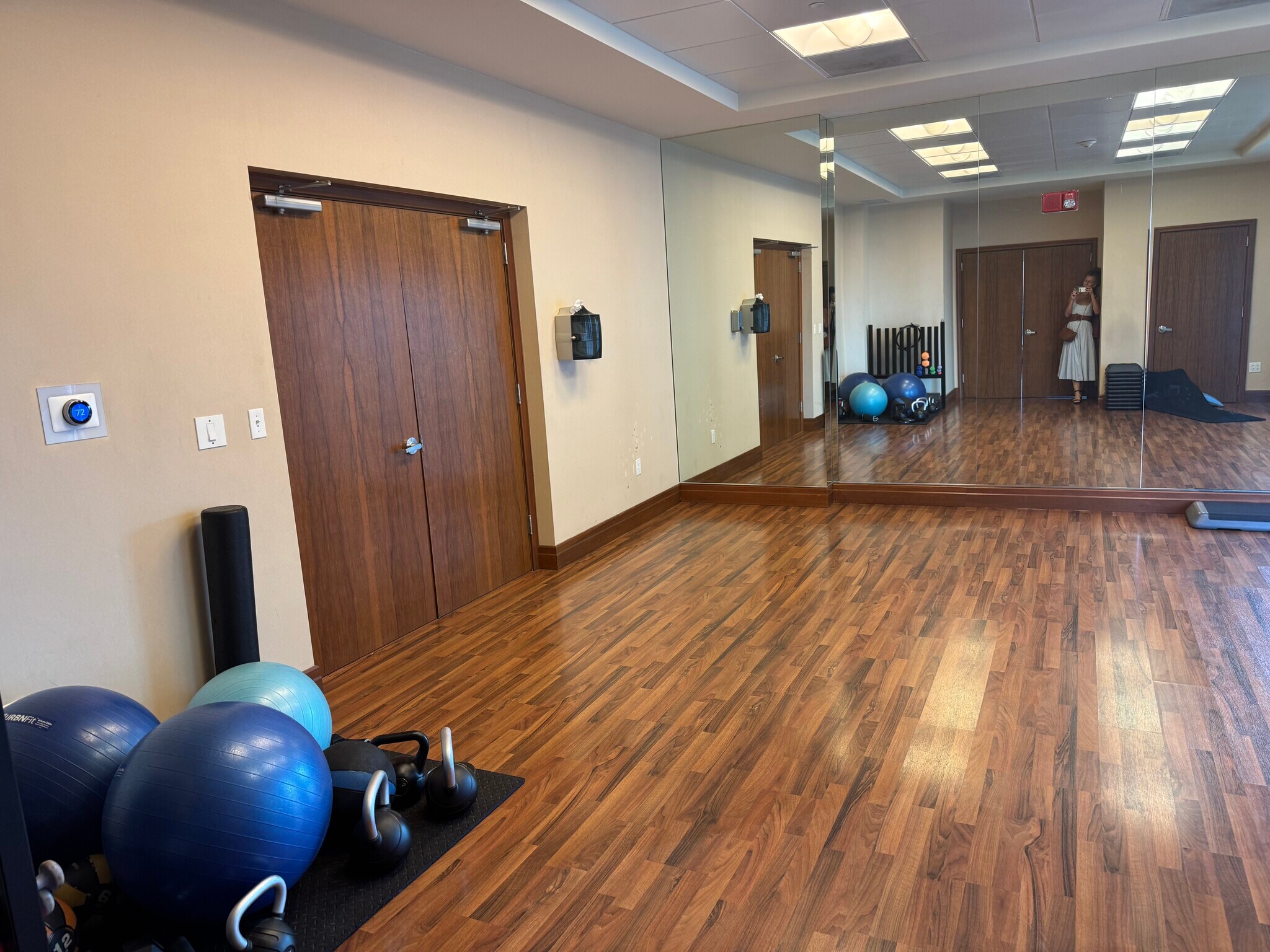 Building Photo - 1060 Brickell Ave