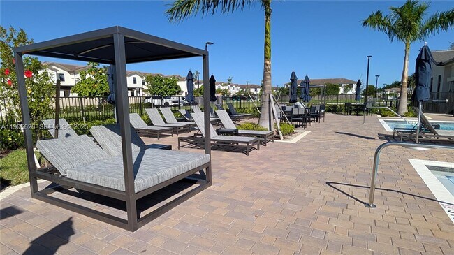 Building Photo - 12884 SW 232nd Ln