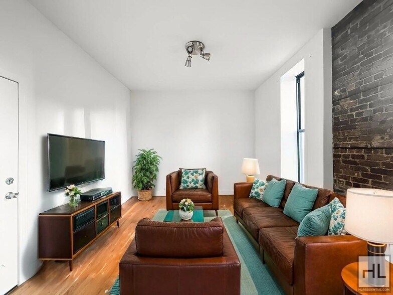 Primary Photo - 383 W 125th St