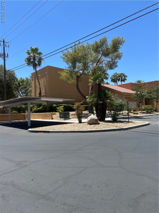 Building Photo - 5166 S Jones Blvd