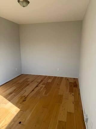 Building Photo - 1914 6th Ave