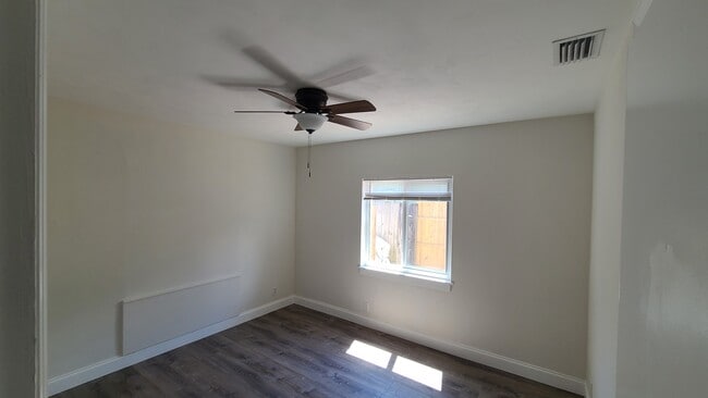 Building Photo - 1516 NE 17th Ave