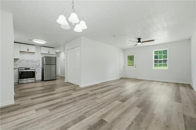 Building Photo - 3641 Macedonia Rd