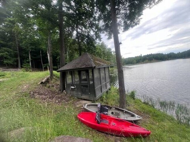 Building Photo - Charming 3BR House on Augur Lake 30 acre private property