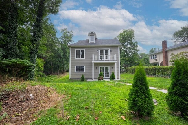 Building Photo - 1 Kewanee Rd