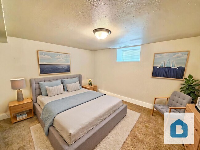 Building Photo - Updated 4BR with Fireplace, Deck & Private Backyard