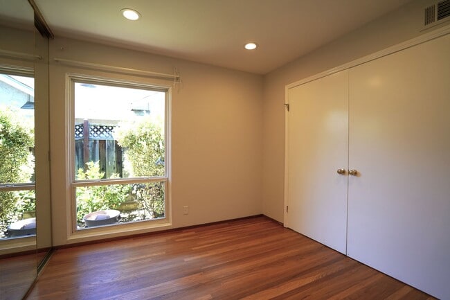 Building Photo - Beautiful Updated San Jose Home!