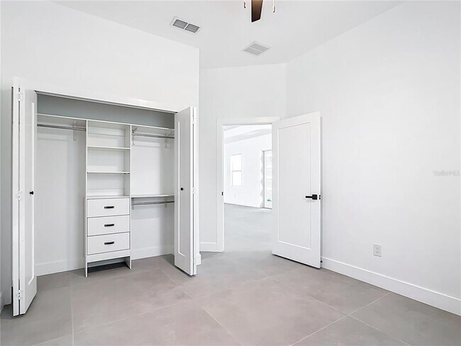 Building Photo - 174 Ingram Blvd