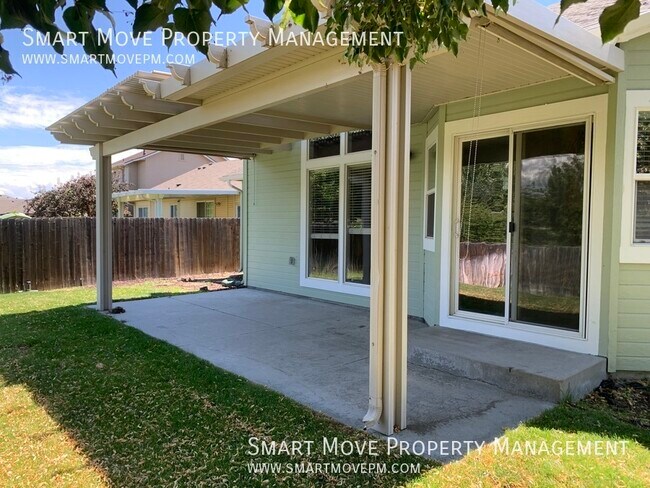 Building Photo - 4260 E Arborvitae Dr