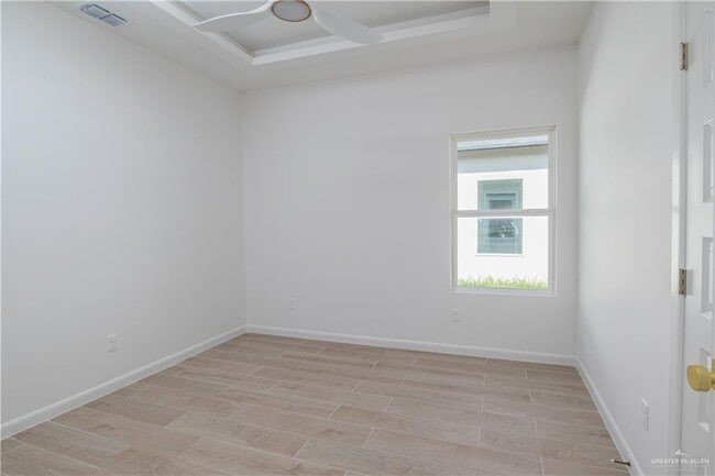 Building Photo - 2709 Brookside Bend St