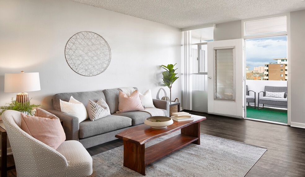 Building Photo - Metropolitan Apartments at Cheesman Park