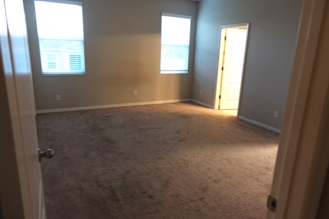 Building Photo - 954 Hilltop Park Ct