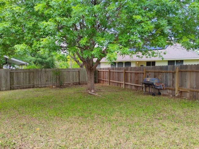 Building Photo - 13312 Chasewood Cove