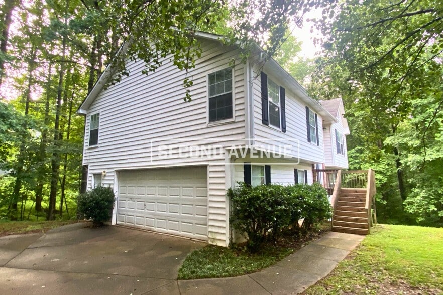 Building Photo - 697 Melrose Trce NE