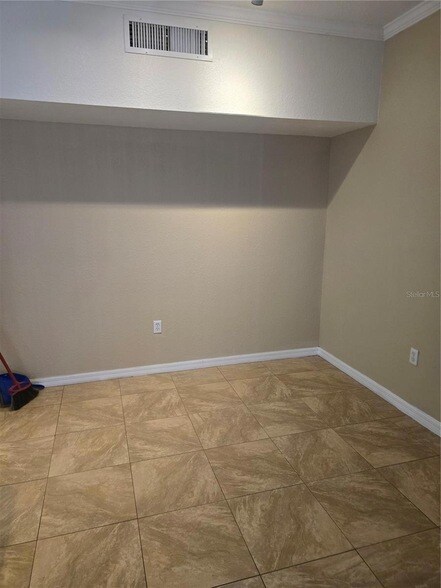 Building Photo - 9228 Lake Chase Island Way