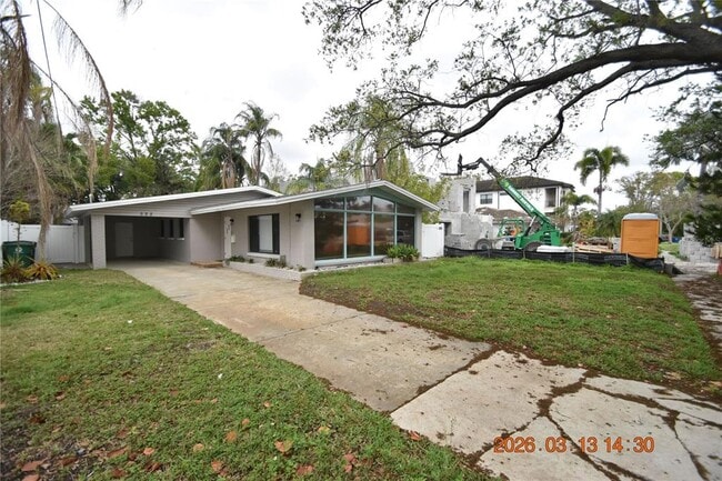 Building Photo - 528 Suwanee Cir