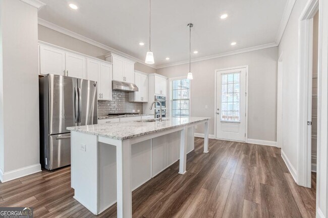 Building Photo - 5051 Pinckney Ln