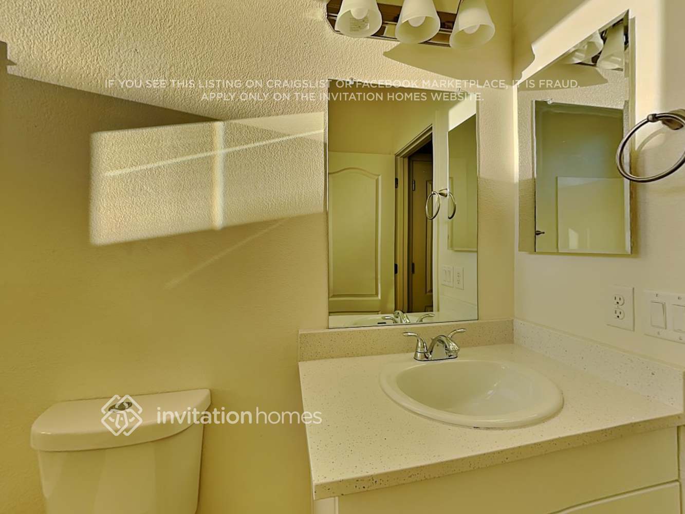 Building Photo - 3689 E Sundance Ave